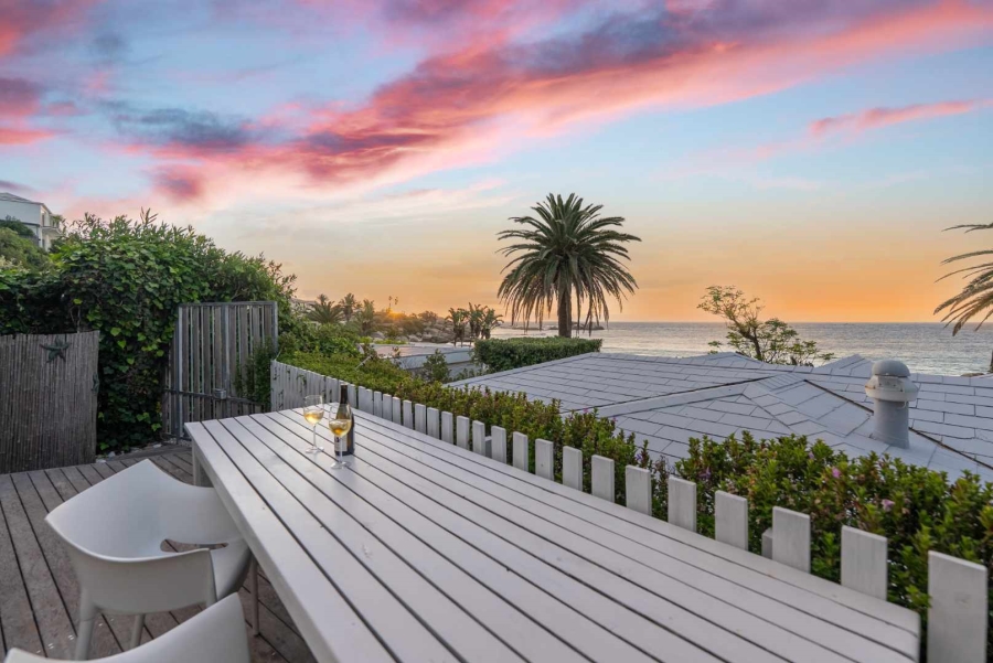 3 Bedroom Property for Sale in Clifton Western Cape